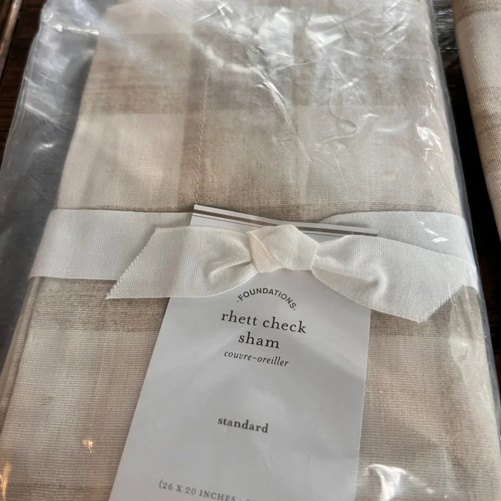 2-Pottery Barn Rhett Gingham Standard Shams Neutral Beige Foundations 26x20 NEW